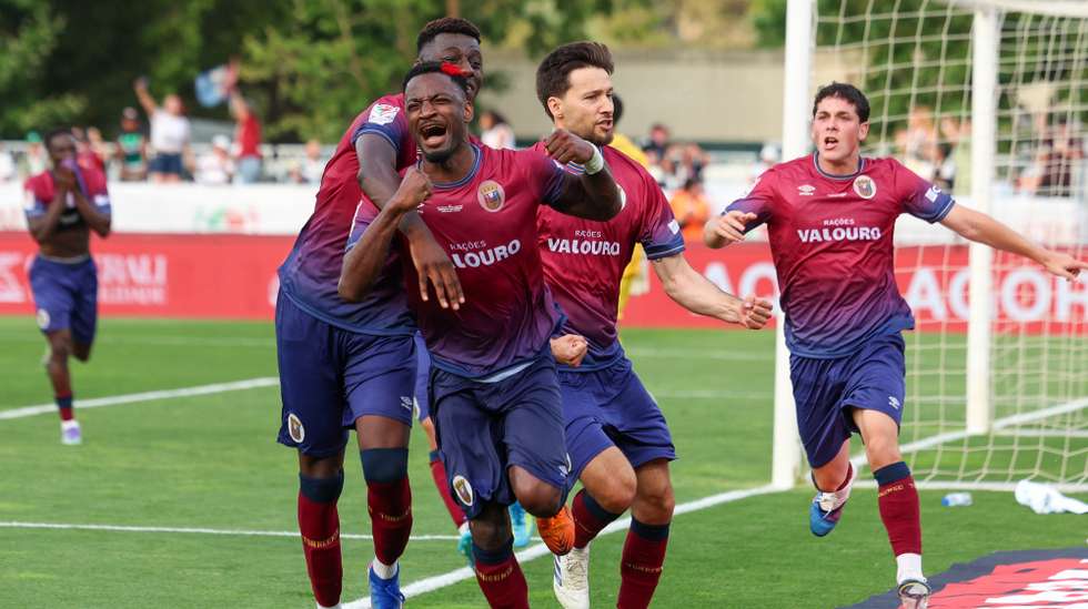 Torreense`s Stopira (C) celebrates a goal against Sporting during their Portugal Cup final soccer match held at National Stadium, Oeiras, Portugal, 24th May 2026.    TIAGO PETINGA/LUSA