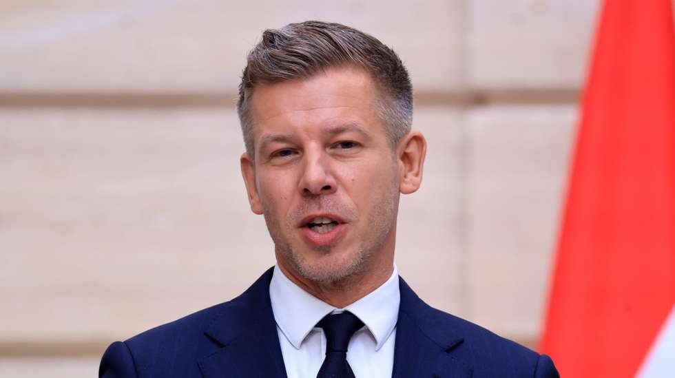 epa13013090 Hungary's Prime Minister Peter Magyar attends a joint press conference with the French president after their meeting at the Elysee Presidential Palace in Paris, France, 03 June 2026.  EPA/LUDOVIC MARIN / POOL  MAXPPP OUT