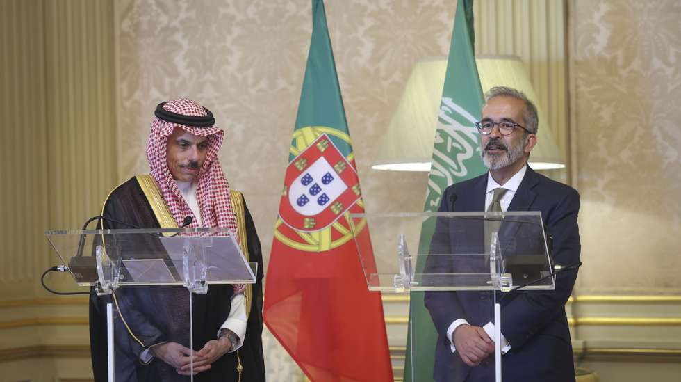 Portuguese Minister of State and Foreign Affairs, Paulo Rangel (R) flanked by his counterpart of Saudi Arabia, Faisal bin Farhan Al Saud (L) attends a joint statement to journalists after a meeting at Necessidades Palace, in Lisbon, Portugal, 16 June 2026. ANTONIO PEDRO SANTOS/LUSA