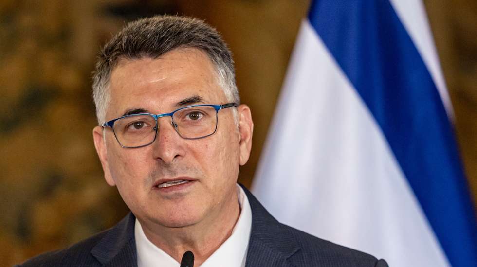 epa12977194 Israeli Foreign Minister Gideon Saar attends a joint press conference with the Czech foreign minister following their meeting at the Czernin Palace in Prague, Czech Republic, 20 May 2026.  EPA/MARTIN DIVISEK