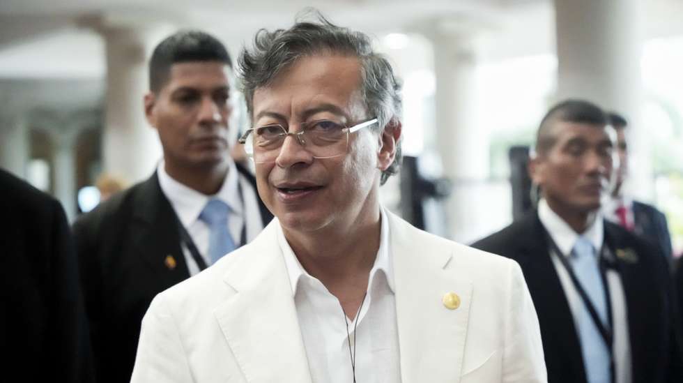 epa13057230 Colombian President Gustavo Petro (C) attends the bicentennial commemoration of the Amphictyonic Congress in Panama City, Panama, 22 June 2026. Panama is commemorating the 200th anniversary of the Amphictyonic Congress, the assembly convened by Simon Bolivar in the Panamanian capital from June 22 to July 15, 1826, in an attempt to unify the American states that had recently gained independence from Spain.  EPA/Aris Mariota