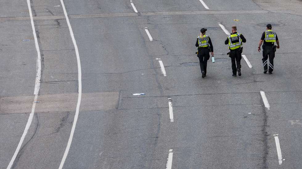 epa13018566 Police on patrol near the FIFA Fan Zone outside BC Place Vancouver Stadium, in Vancouver, Canada, 04 June 2026. Vancouver is one of the host cities of the FIFA World Cup 2026, co-hosted by the USA, Canada and Mexico and running from 11 June to 19 July.  EPA/BOB FRID