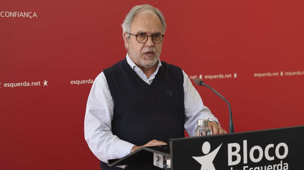 O coordenador do Bloco de Esquerda (BE), José Manuel Pureza, na conferência de imprensa sobre a promulgação da Lei da Nacionalidade, na sede do partido, em Lisboa, 4 de maio de 2026. JOÃO RELVAS/LUSA