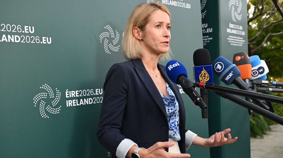 epa13203822 EU High Representative for Foreign Affairs and Security Policy Kaja Kallas speaks to the media ahead of the Informal meeting of EU Defence Ministers in Druids Glen, Kilmullin, Co Wicklow, Ireland 01 September 2026. Ireland holds the Presidency of the EU for six months until the end of 2026.  EPA/Bryan Meade