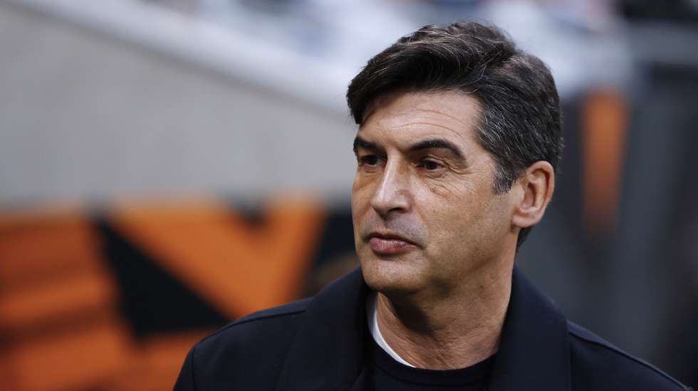epa12833787 Lyon head coach Paulo Fonseca looks on during the UEFA Europa League round of 16 second leg soccer match between Olympique de Lyon and Celta Vigo in Lyon, France, 19 March 2026.  EPA/GUILLAUME HORCAJUELO