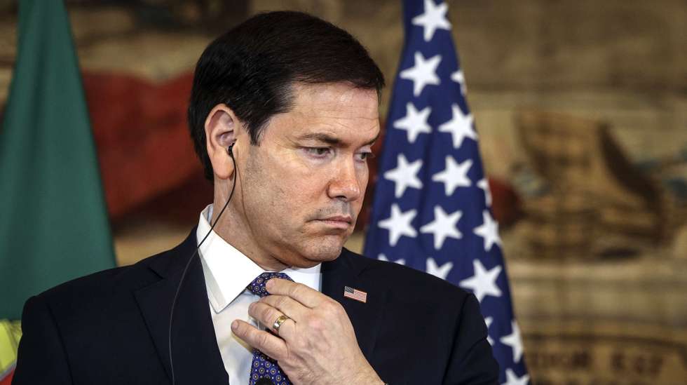 epa13289271 US Secretary of State Marco Rubio gestures during a press conference at the Portuguese Foreign Ministry headquarters in Lisbon, Portugal, 08 October 2026. Secretary Rubio is in Lisbon to meet with Portuguese officials, to advance cooperation on defense, economic affairs, and technology.  EPA/TIAGO PETINGA