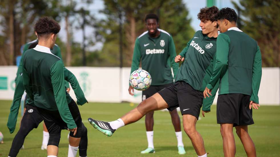 Sporting player Eduardo Quaresma attends a team's training session at the Cristiano Ronaldo Academy in Alcochete, Portugal, 20 October 2026. Sporting will face LASK Linz in their UEFA Champions League group stage Matchday 3 on 21 October. RUI MINDERICO/LUSA