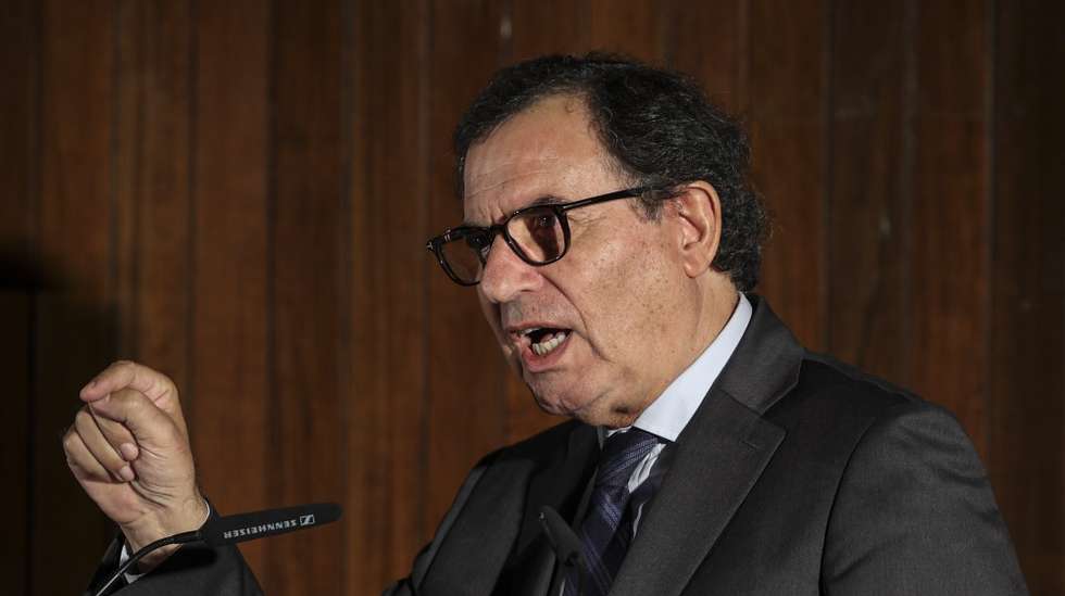 O ministro da Economia e da Coesão Territorial, Manuel Castro Almeida intervém na iniciativa "Resultados PRR" promovida pela Estrutura de Missão Recuperar Portugal para apresentar os resultados do Plano de Recuperação e Resiliência (PRR) e a submissão do 10.º Pedido de Pagamento do PRR à Comissão Europeia. Arquivo Nacional da Torre do Tombo,  Lisboa 1 de outubro de 2026. MIGUEL A. LOPES/LUSA