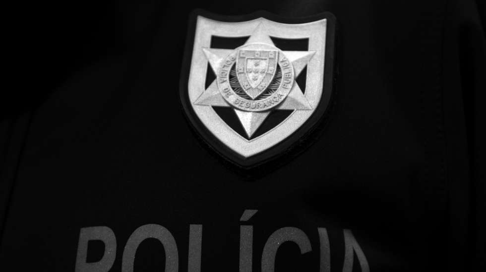 Esta sexta-feira foi ainda detido um homem de 22 anos por conduzir sem carta