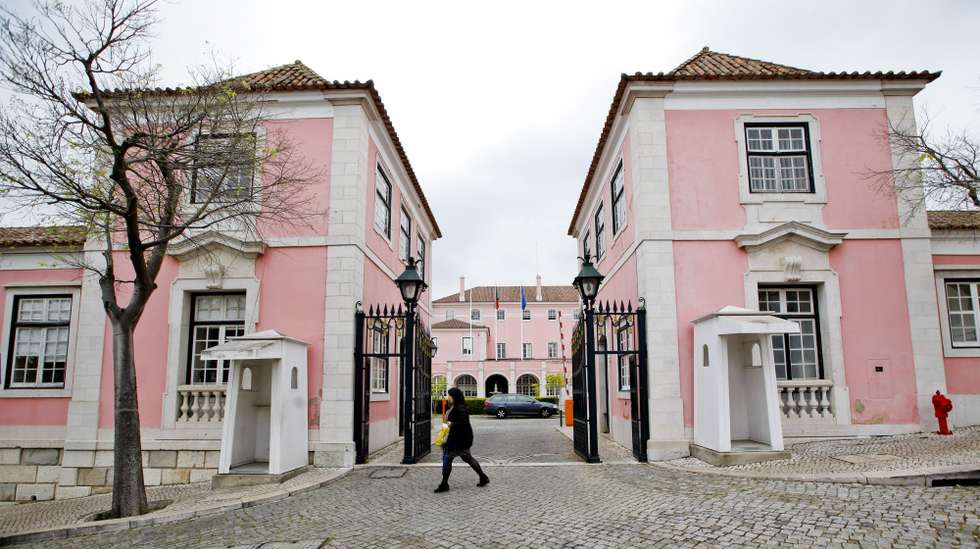 "O Ministério dos Negócios Estrangeiros já informou as respetivas famílias", afirma