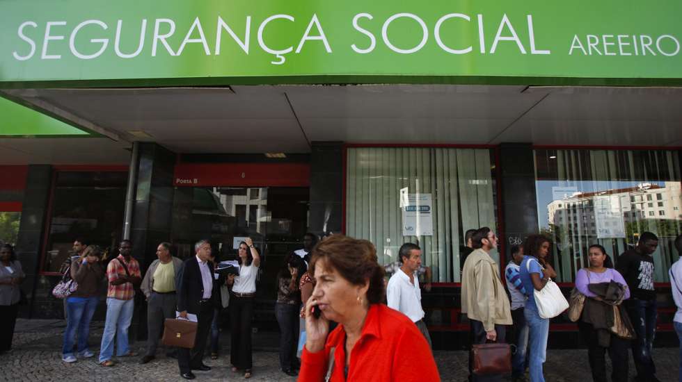As prestações de desemprego foram maioritariamente pedidas por mulheres, correspondendo a 110.757 beneficiárias