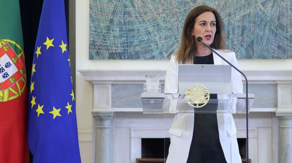 A ministra da Justiça, Rita Júdice, participa na conferência de imprensa no final da reunião do Conselho de Ministros, na residência oficial, no Palácio de São Bento, Lisboa, 20 de junho de 2024. ANTÓNIO COTRIM/LUSA