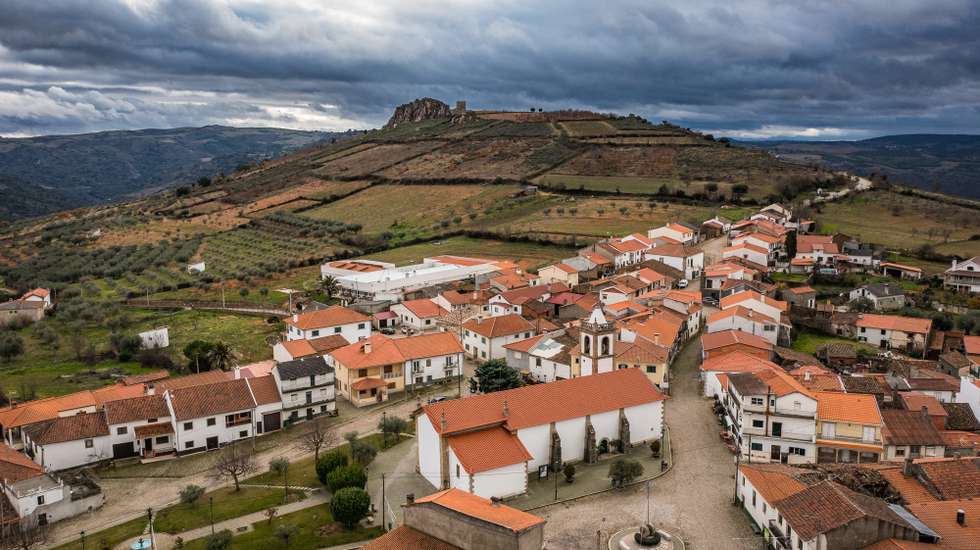 Reportagem sobre lendas populares portuguesas em Algoso, Vimioso, Bragança. Castelo de Algoso. HENRIQUE CASINHAS/OBSERVADOR