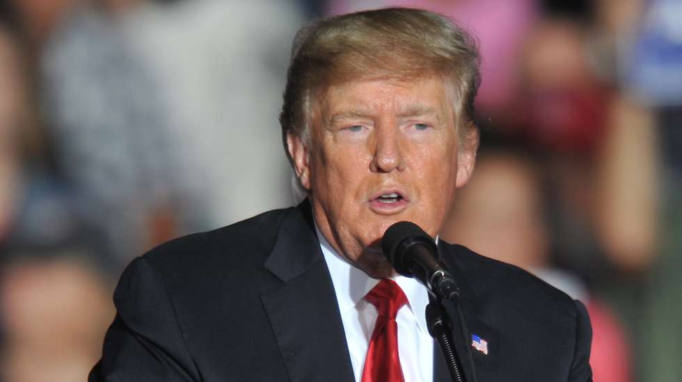 epa09515999 Former US President Donald J. Trump speaks with supporters at a Save America rally at the Iowa State Fairgrounds in Des Moines, Iowa, USA, 09 October 2021. The rally highlights Trumps first visit to Iowa since the general election in November 2020.  EPA/STEVE POPE