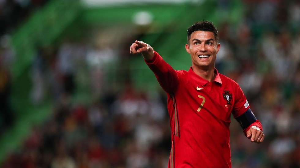 epa09998148 Portugal's Cristiano Ronaldo reacts during the UEFA Nations League soccer match between Portugal and Switzerland in Lisbon, Portugal, 05 June 2022.  EPA/MARIO CRUZ