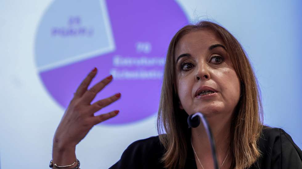 A coordenadora do Grupo Vita, Rute Agulhas, intervém na apresentação do terceiro estudo de investigação desenvolvido pelo Vita, de acompanhamento das situações de violência sexual de crianças e adultos vulneráveis no contexto da Igreja Católica em Portugal, em Lisboa, 21 de janeiro de 2025. ANTÓNIO COTRIM/LUSA