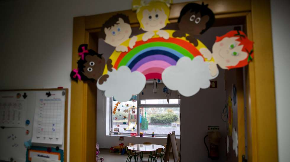 Aspeto de uma sala de aula da Creche Paço de S. Francisco, em Sacavém, 14 de maio de 2020. A creche reabre dia 18 de maio, dia definido pelo Governo para a reabertura com medidas de proteção adicionais. (ACOMPANHA TEXTO DE 15 DE MAIO DE 2020). JOSÉ SENA GOULÃO/LUSA