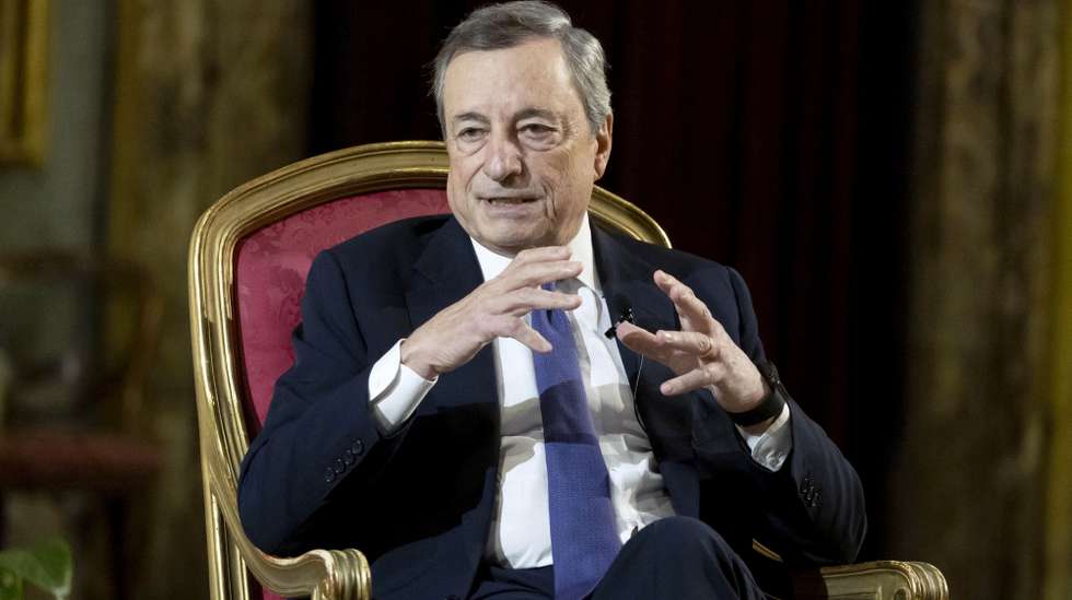 epa11001891 Italy's former prime minister Mario Draghi attends the presentation of Italian journalist Aldo Cazzullo's book 'When we were masters of the world' ('Quando eravamo padroni del mondo') in Rome, Italy, 29 November 2023. Draghi said that the European Union is currently facing a 'critical moment'. During the unveiling of a new book by Italian journalist Aldo Cazzullo, Draghi expressed hope that the founding values uniting the EU will continue to do so. He admitted to feeling 'concern' by stating that the current growth model has dissolved and 'we need to reinvent a way of growing', but in order to do that 'we need to become a State'.  EPA/MASSIMO PERCOSSI