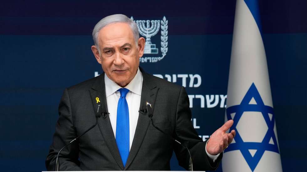 epa11580661 Israeli Prime Minister Benjamin Netanyahu speaks during a news conference in Jerusalem, 02 September 2024. The Israeli Prime Minister said, among other things, that Israel 'must have control' over Philadelphi Corridor, a narrow strip of land along the border between the Gaza Strip and Egypt.  EPA/OHAD ZWIGENBERG / POOL