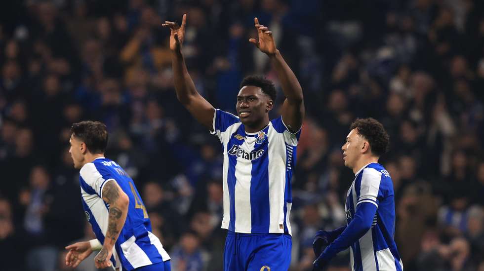 FC Porto's Samu celebrates a goal against AVS during the Portuguese First League soccer match held at Dragao stadium in Porto, Portugal, 29 December 2025. ESTELA SILVA/LUSA