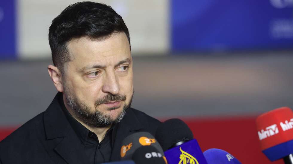 epa12909709 President of Ukraine Volodymyr Zelensky speaks to the media during the informal meeting of EU Heads of State or Government in Agia Napa, Cyprus, 23 April 2026. EU leaders are expected to address current geopolitical developments and Europe's response to them.  EPA/GEORGE CHRISTOFOROU