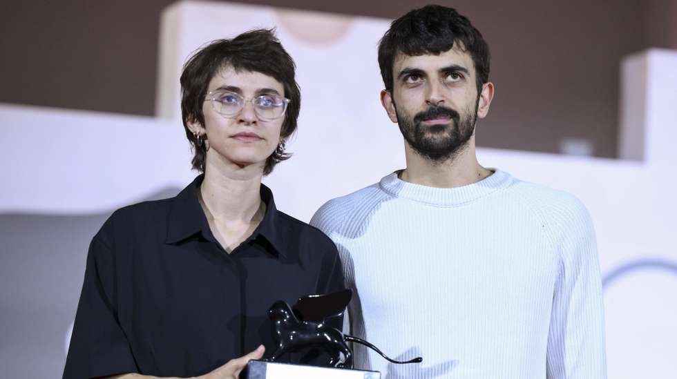 epa13235331 Israeli directors Rachel Szor (L) and Yuval Abraham hold the Special Jury Prize for their film 'NAZA' during the closing ceremony of the 83rd annual Venice International Film Festival in Venice, Italy, 12 September 2026. The 83rd edition of the festival runs from 02 to 12 September 2026.  EPA/ETTORE FERRARI