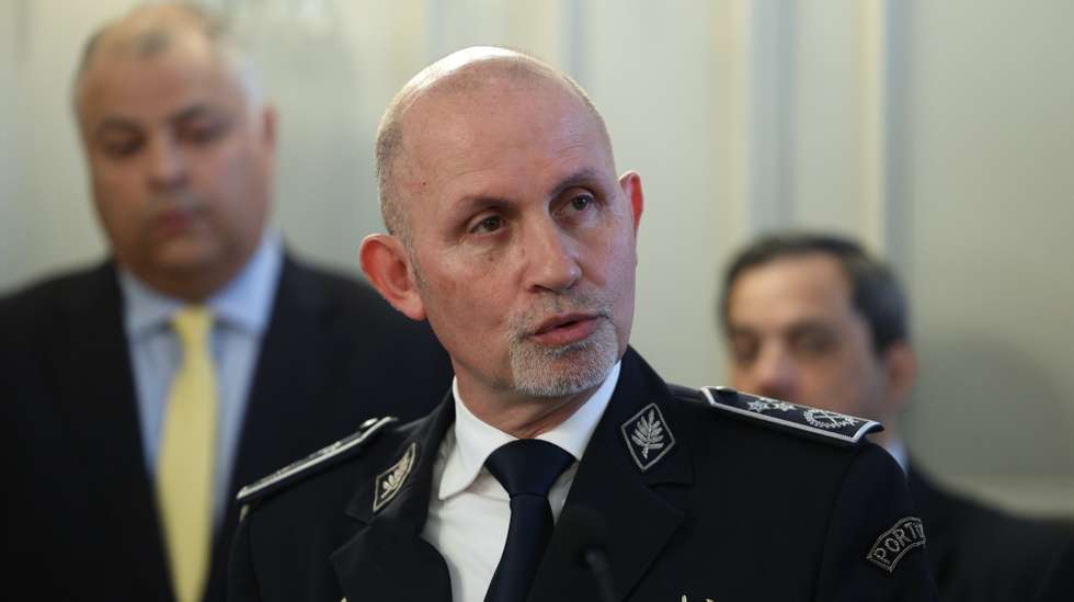 O novo diretor Nacional da Polícia de Segurança Pública (PSP), Luis Carrilho, intervém durante a cerimónia de tomada de posse no Ministério da Administração Interna, Lisboa, 10 de maio de 2024.  MIGUEL A. LOPES/LUSA