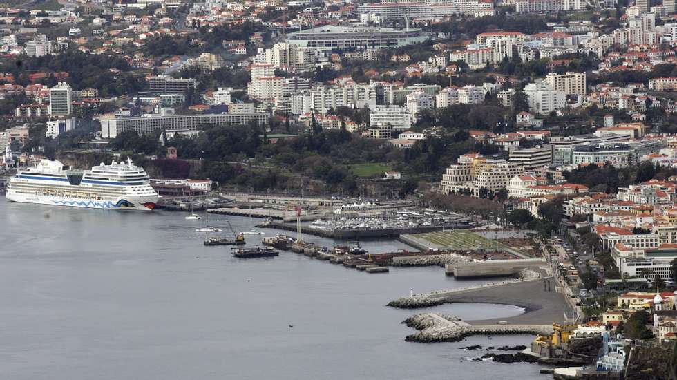 A Câmara do Funchal anunciou em 9 de novembro do ano passado que tinha desencadeado o processo para instalar um sistema de videovigilância na cidade