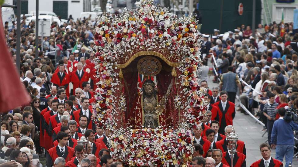 "A devoção ao Senhor Santo Cristo dos Milagres é, de facto, muito grande e impressionante de se presenciar e, por isso, gostaria muito que Sua Santidade, o Papa Leão XIV, pudesse vir aos Açores vivenciar esta tradição religiosa de uma dimensão única"