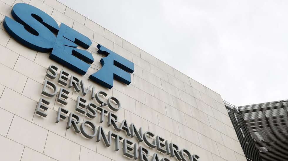 O SEF reforçou os controlos junto à fronteira com Espanha, nos aeroportos e balcões de atendimento
