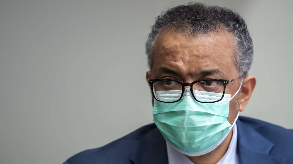 epa08747769 Tedros Adhanom Ghebreyesus, Director General of the World Health Organization (WHO), speaks during a visit of the Presidents of the Swiss Federal Chambers, at the World Health Organization (WHO) headquarters in Geneva, Switzerland, 15 October 2020.  EPA/MARTIAL TREZZINI