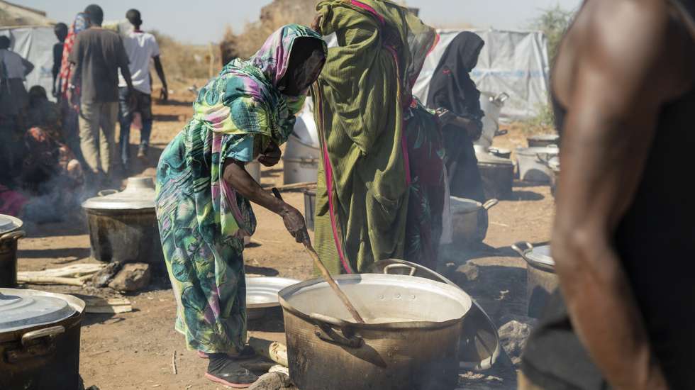 epa08858052 Ethiopian refugees from Tigray region at the Um Rakuba refugee camp, the same camp that hosted Ethiopian refugees during the famine in the 1980s, some 80 kilometres from the Ethiopian-Sudan border in Sudan, 30 November 2020 (issued 02 December 2020). According to World Food Programme on 02 December, about 12,000 Ethiopian refugees from Tigray are accommodated in the Um Rakuba camp as over 40,000 Ethiopian refugees fled to Sudan since the start of fights in the northern Tigray region of Ethiopia. Ethiopia's military intervention   comes after Tigray People's Liberation Front (TPLF) forces allegedly attacked an army base on 03 November 2020 sparking weeks of unrest. According to reports on 02 December 2020, UN reached an agreement with Ethiopian government to provide aid for the Tigray region of Ethiopia.  EPA/ALA KHEIR