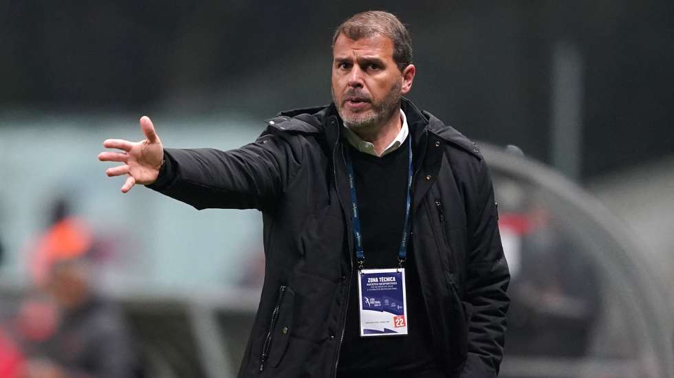 João Henriques treinador do Vitoria de Guimarães durante o jogo com o Sporting de Braga a contar para a Primeira Liga de Futebol realizado no Estádio Municipal de Braga, 9 de março de 2021. HUGO DELGADO/LUSA