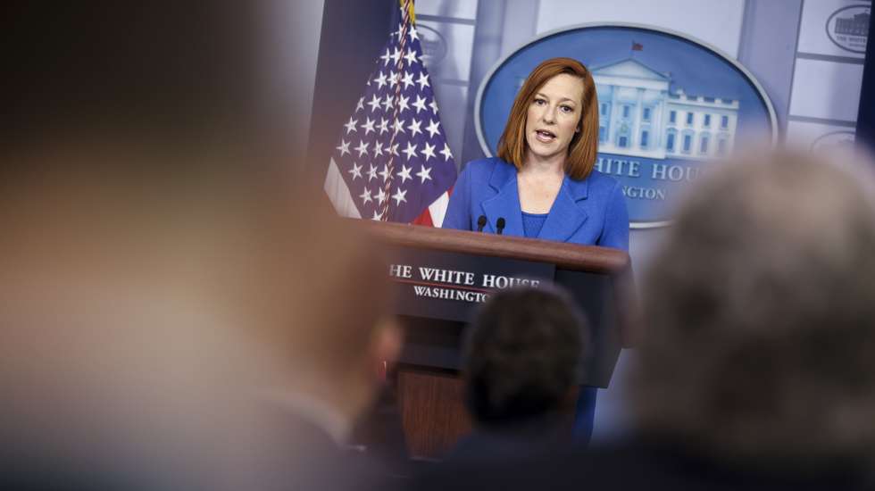 epa09225492 White House Press Secretary Jen Psaki talks to reporters during the daily press briefing in the Brady Press Briefing Room of the White House in Washington, DC, USA, 24 May 2021.  EPA/Oliver Contreras / POOL