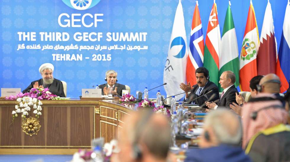 epa05038751 Iranian President Hassan Rowhani (L), Venezuelan President Nicolas Maduro (3-L) and Russian President Vladimir Putin (4-L) attend the Gas Exporting Countries Forum (GECF) summit in Tehran, Iran, 23 November 2015. The third gas summit of GECF (Gas Exporting Countries Forum) member countries takes place in Tehran on 23 November.  EPA/ALEXEI DRUZHININ / SPUTNIK / KREMLIN POOL MANDATORY CREDIT