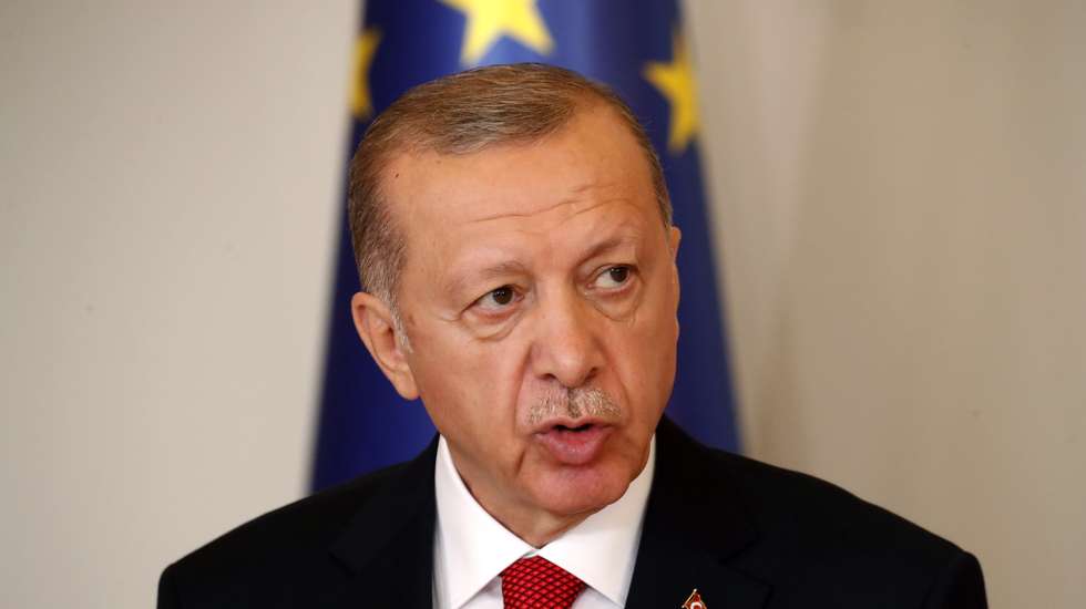 epa10169557 Turkish President Recep Tayyip Erdogan and his Croatian counterpart (not pictured) address a joint press conference following their meeting in Zagreb, Croatia, 08 September 2022.  EPA/ANTONIO BAT