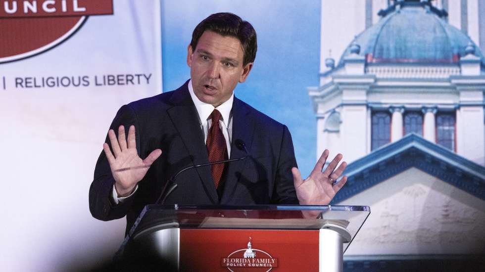 epa10642429 Florida Governor Ron DeSantis speaks during the Florida Family Policy Council 18th Annual Dinner Gala at the Rosen Plaza Hotel in Orlando, Florida, USA, 20 May 2023. According to several media sources, DeSantis is expected to file Federal Election Commission paperwork declaring his candidacy next week in Miami, Florida. Florida Family Policy Council (FFPC) is one of 38 state-based policy councils around the country associated with the Family Policy Alliance.  EPA/CRISTOBAL HERRERA-ULASHKEVICH