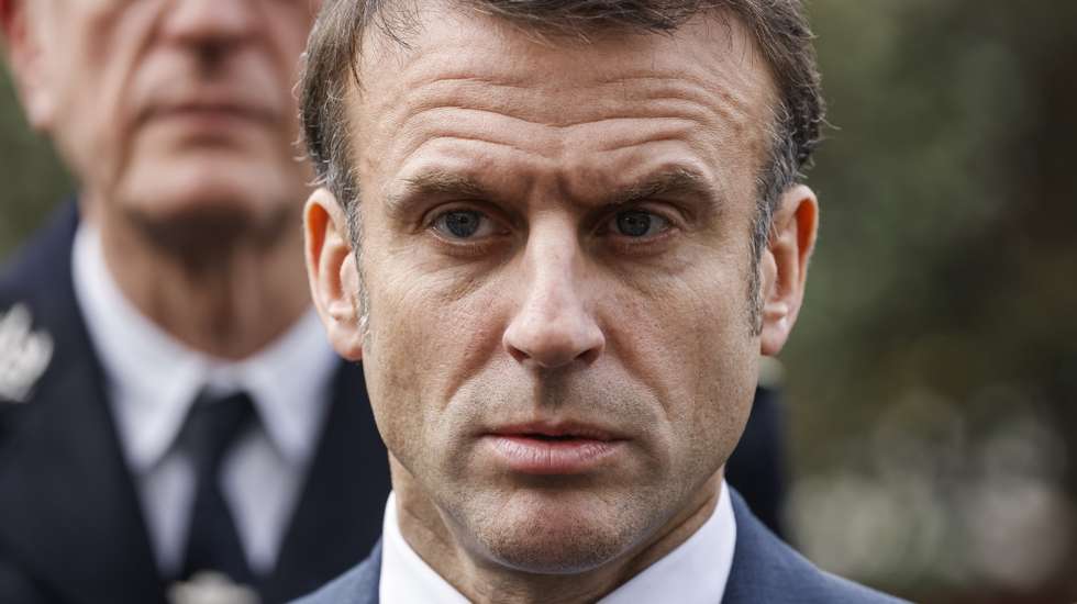 epa11139709 French President Emmanuel Macron speaks to the press after a visit of the Bordeaux police station, in Bordeaux, western France, western France, 09 February 2024. President Macron is in Bordeaux to swear in the new class of the Ecole Nationale de la Magistrature (National School for the Judiciary).  EPA/LUDOVIC MARIN / POOL  MAXPPP OUT