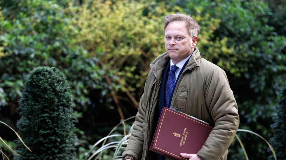 epa11244228 British Defence Secretary, Grant Shapps, arrives at Downing Street for a UK government cabinet meeting in London, Britain, 26 March 2024.  EPA/TOLGA AKMEN