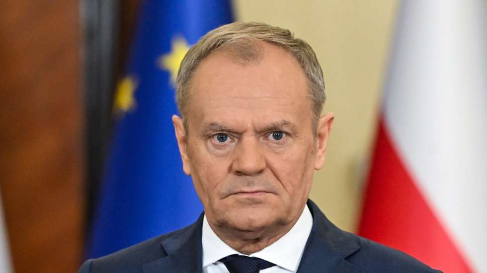 epa11712271 Polish Prime Minister Donald Tusk attends a press conference at the Chancellery of the Prime Minister in Warsaw, 09 November 2024. The Civic Platform party board on 09 November decided to organize primaries before next year's presidential elections. The party's candidates are the current mayor of Warsaw, Rafal Trzaskowski, and the Minister of Foreign Affairs, Radoslaw Sikorski.  EPA/RADEK PIETRUSZKA POLAND OUT