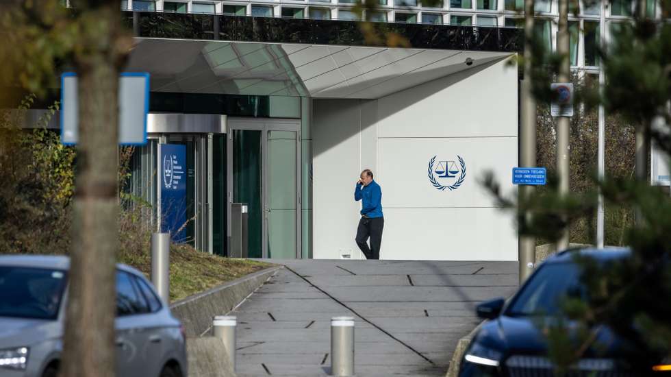 epa11733000 A person walks the International Criminal Court (ICC) in The Hague, Netherlands, 21 November 2024. Dutch ​​Minister of Foreign Affairs Caspar Veldkamp stated on 21 November that The Netherlands will execute an arrest warrant issued by the International Criminal Court (ICC) over alleged war crimes against Israeli Prime Minister Benjamin Netanyahu, Israeli former Defense Minister Yoav Gallant and Hamas leader Mohammed Diab Ibrahim al Masri (also known as Mohammed Deif).  EPA/REMKO DE WAAL