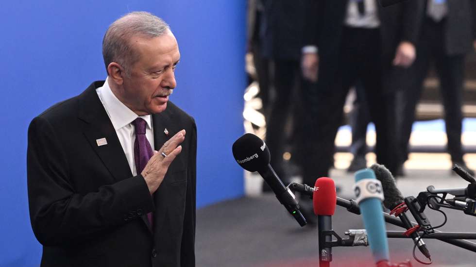 epa11707000 Turkish President Recep Tayyip Erdogan talks to the press upon arrival to the 5th summit of the European Political Community (EPC) in Puskas Arena in Budapest, Hungary, 07 November 2024.  EPA/SZILARD KOSZTICSAK HUNGARY OUT