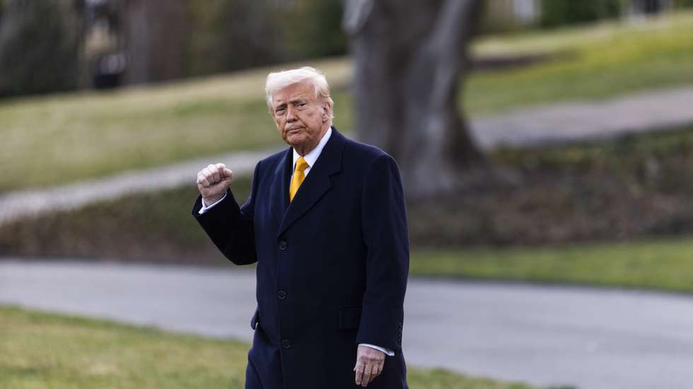 epa11948067 US President Donald Trump gestures as he departs the Oval Office for Florida in Washington, DC, USA, 07 March 2025.  EPA/JIM LO SCALZO