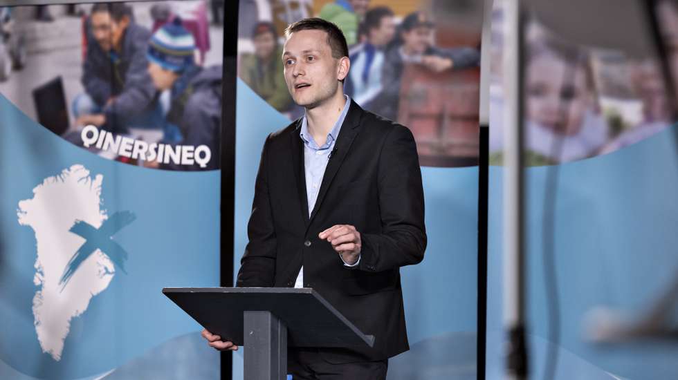 epa09117827 Candidate Jens-Frederik Nielsen, Demokraatit, speaks during a debate ahead of the parliamentary elections, at KNR (Greenlandic Broadcasting Corporation) in Nuuk, Greenland, 05 April 2021 (issued 06 April 2021). Greenland will hold parliamentary elections on 06 April 2021.  EPA/Christian Klindt Soelbeck DENMARK OUT