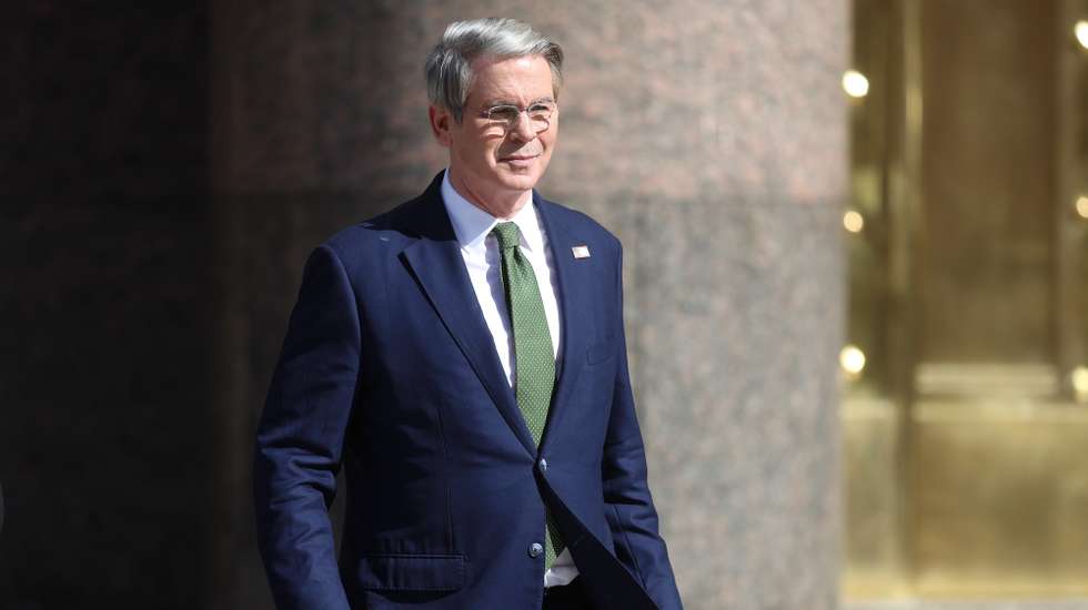 epa12032186 US Secretary of the Treasury Scott Bessent departs following a meeting with President Javier Milei of Agentina, Minister of Economy of Argentina Luis Caputo and representatives of the business sector in Buenos Aires, Argentina, 14 April 2025.  EPA/JUAN IGNACIO RONCORONI