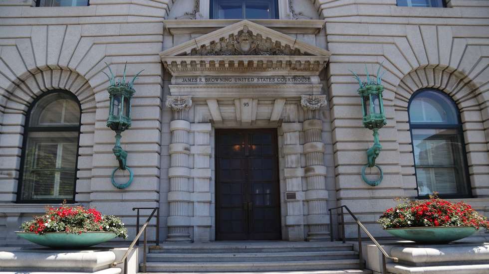 epa12182330 The 9th US Circuit Court of Appeals in San Francisco, California, USA, 17 June 2025. The appeals court will hear arguments on whether the Trump administration should return control of National Guard troops to California after they were deployed following protests in Los Angeles.  EPA/GEORGE NIKITIN