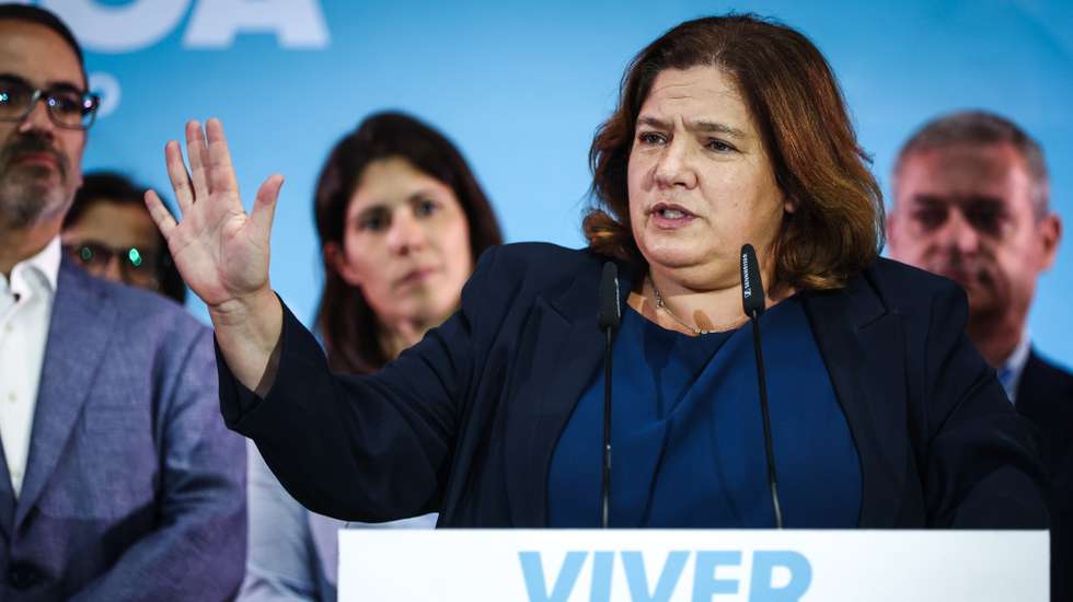 The candidate of the coalition PS/Livre/BE/PAN for Lisbon City Council, Alexandra Leitão, delivers his defeated speech on the election night of the local elections 2025 at PS campaign headquarters in Lisbon, Portugal, 13 October 2025. More than 9.3 million electors can vote in the local elections in Portugal on 12 October 2025. RODRIGO ANTUNES/LUSA