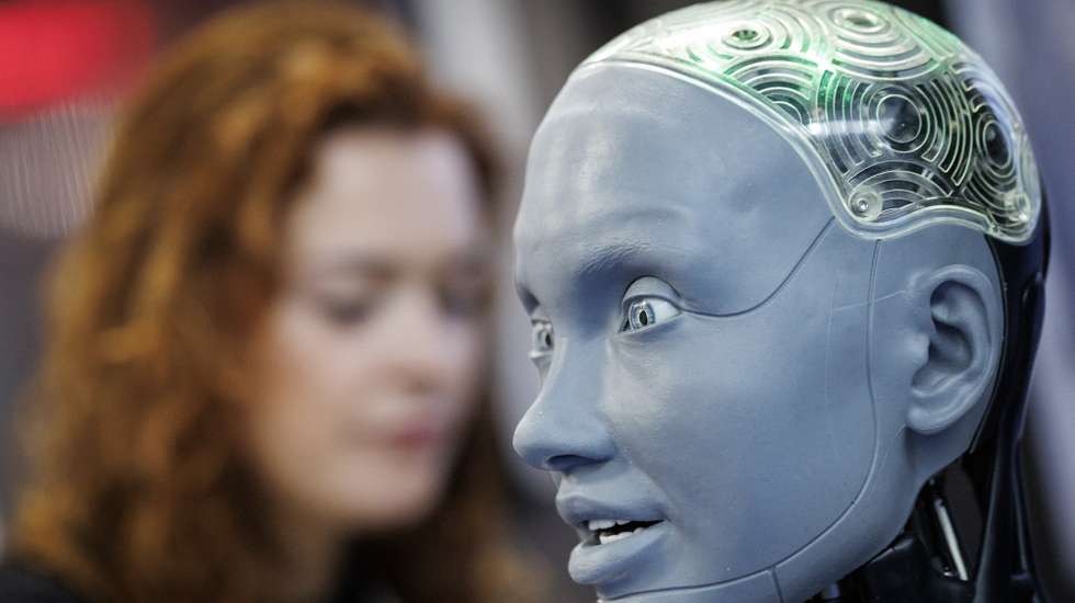 epa12166347 An artificial intelligence powered robot named Ameca, developed by Engineered Arts, displays mimics during the first day of London Tech Week in London, Britain, 09 June 2025. London Tech Week runs from 09 to 11 June 2025 and aims to bring start-ups, policymakers, investors and business leaders together to engage in discussions on technologies and AI.  EPA/TOLGA AKMEN