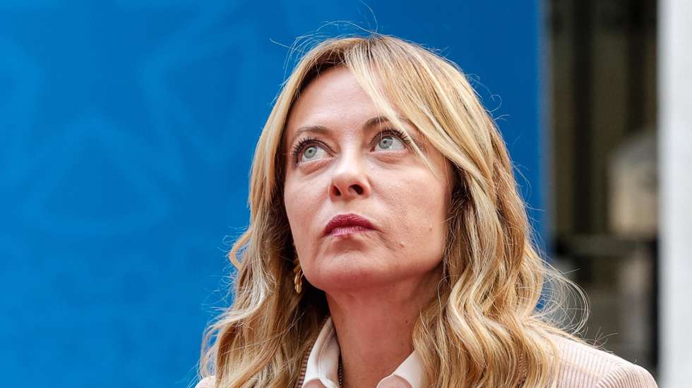epaselect epa12706567 Italy's Prime Minister Giorgia Meloni waits for the arrival of Chile's President-elect Jose Antonio Kast for a meeting at the Chigi Palace in Rome, Italy, 05 February 2026.  EPA/GIUSEPPE LAMI