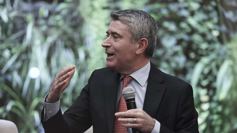 O secretário-geral do Partido Socialista (PS), José Luís Carneiro, durante a sessão de apresentação do seu livro "Vencer os Tempos" em Lisboa, 16 de março de 2026.  ANTÓNIO COTRIM/ LUSA
